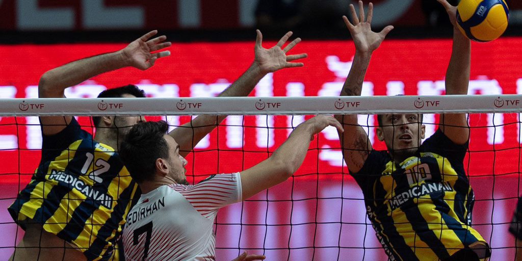 Fenerbahçe Medicana'yı yenen Ziraat Bankkart şampiyon oldu