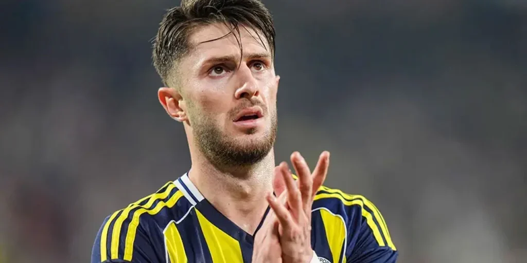 İsmail Yüksek si infortuna durante la partita Fenerbahçe‑Göztepe