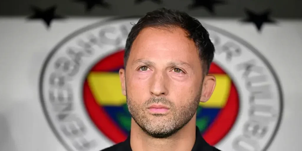Fenerbahçe: Tedesco avverte i giocatori che la partita di Rize è l’obiettivo principale, non un derby