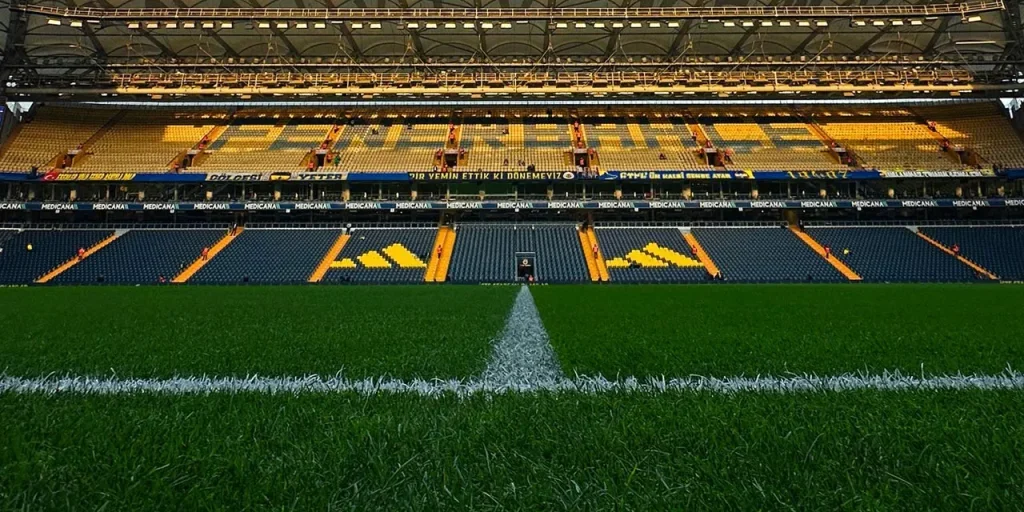 Fenerbahçe annuncia derby contro Galatasaray: biglietti a partire da 100 lira