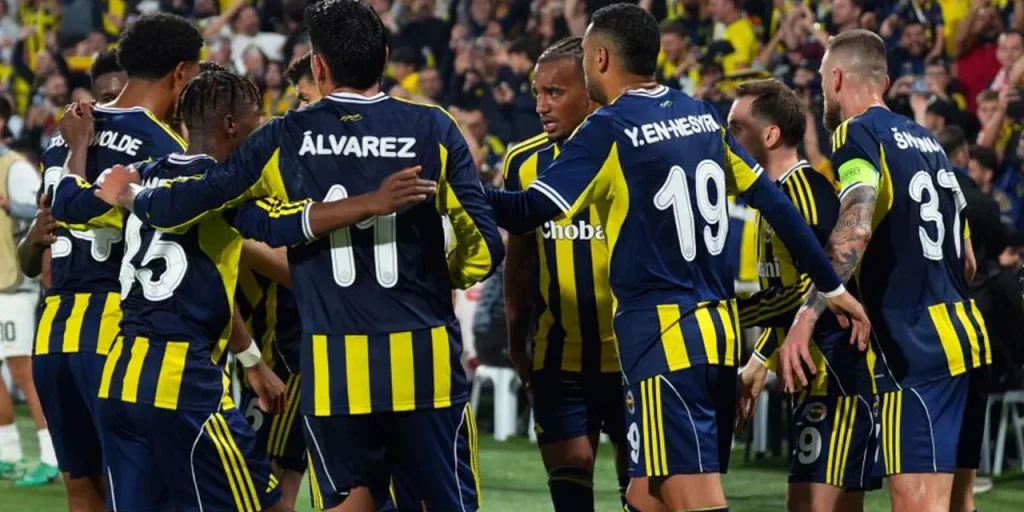 Edson Alvarez escluso dalla Fenerbahçe per infortunio prima della partita contro Göztepe
