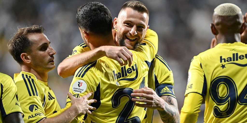 Canlı: Fenerbahçe'nin konuğu Karagümrük
