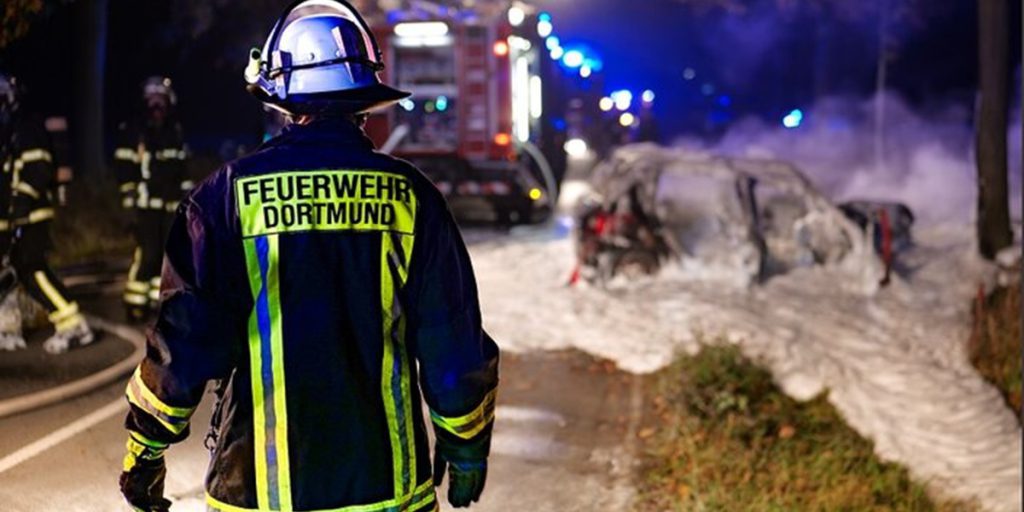 La 12ª Stagione di Fuoco e Fiamme: le Emozionanti Missioni della Vigili del Fuoco di Dortmund