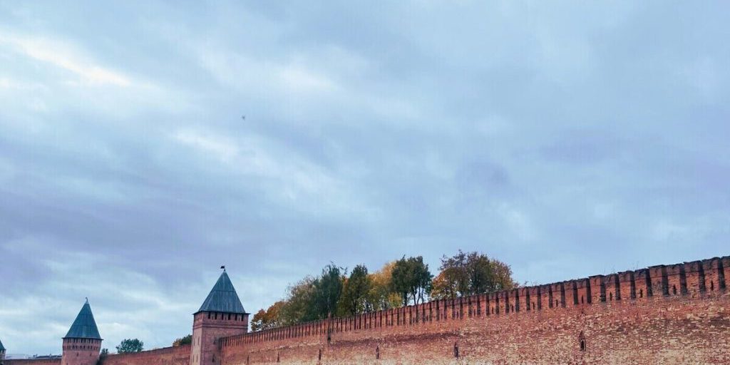 Previsioni Meteo per Smolensk il 17 Ottobre: Tempo Sereno e Temperature Miti in Vista