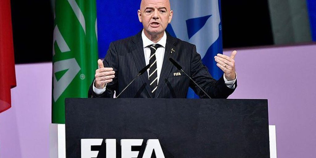 Donne in campo: l'Iran apre gli stadi al pubblico femminile, un passo verso la parità dei diritti nello sport