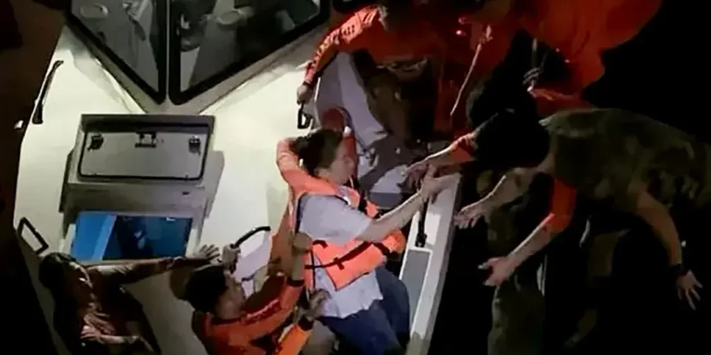 Traghetto affonda a Mindanao: 15 morti, 316 salvati, 43 scomparsi