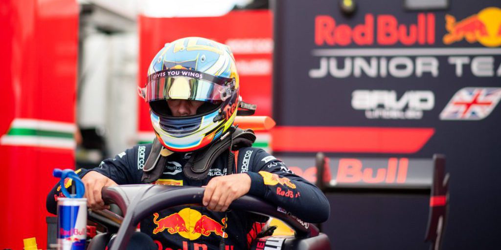 Red Bull macht es offiziell: ER steigt in der Formel 1 ins Cockpit