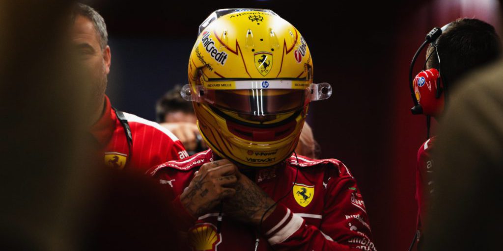 Lewis Hamilton: stagione difficile con la Ferrari e incertezza contrattuale