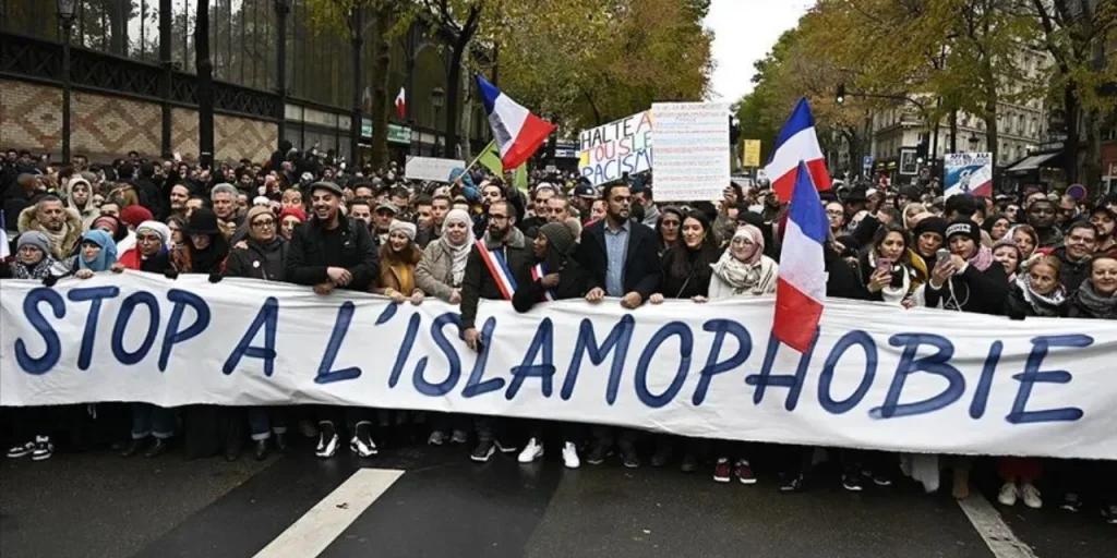 Rapporto ombudsman: crescita della discriminazione religiosa verso i musulmani in Francia