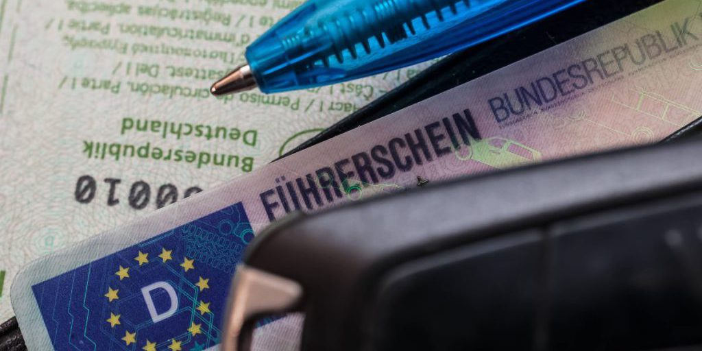 Nuovo Modello di Patente di Guida a Rischio: Cosa Sta Succedendo e Cosa Possiamo Fare