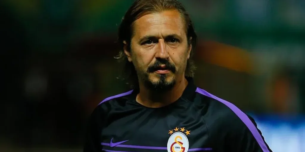 Galatasaray interrompe la collaborazione con Ayhan Akman