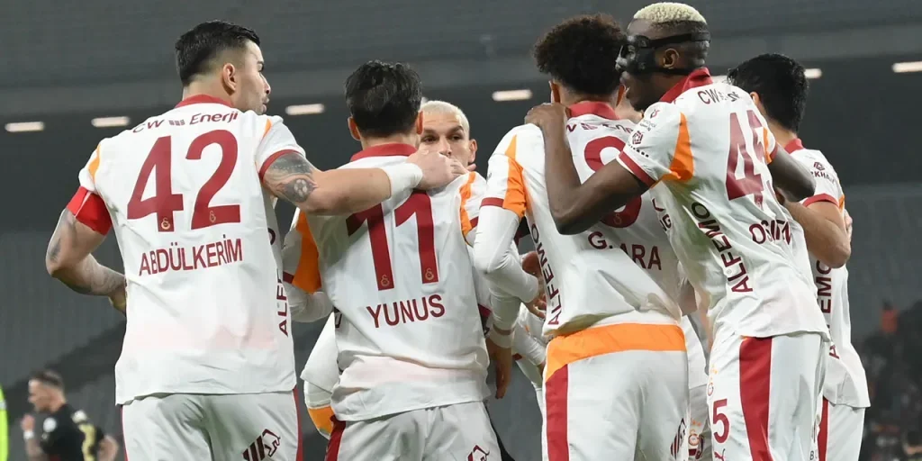 Galatasaray supera Fatih Karagümrük 3-1, resta in testa alla classifica della Süper Lig