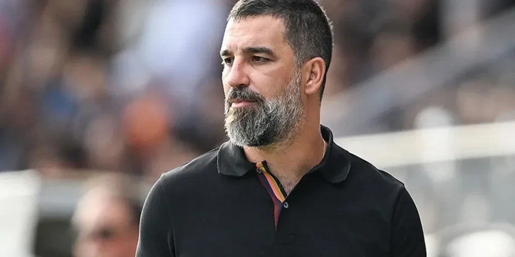 Arda Turan sorprende: ritorno al Galatasaray prima della sfida contro l'Atletico Madrid