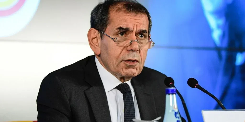 Galatasaray: presidente si scusa per i gilet impermeabili dopo la sconfitta nella Super Cup