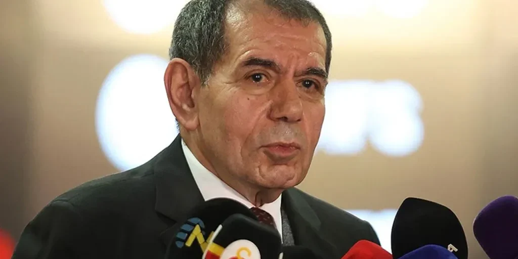 Dursun Özbek commenta la vittoria 4‑0 del Galatasaray sul Trabzonspor nella Super Cup semifinal