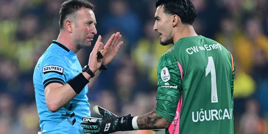 Galatasaray e TFF si confrontano sulle decisioni arbitrali del derby Fenerbahçe