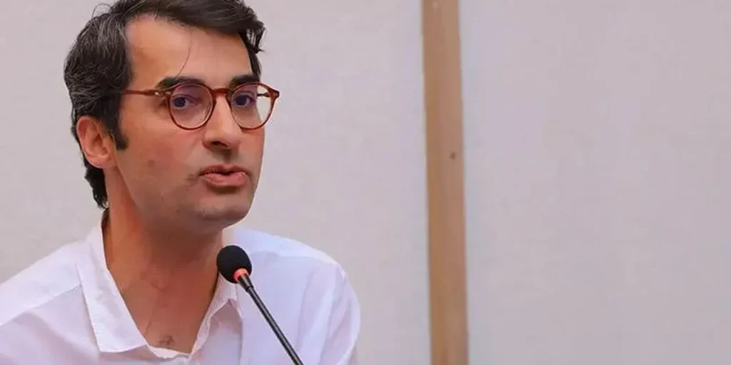 Giornalista turco Barış Terkoğlu arrestato a Istanbul per presunta diffusione di informazioni fuorvianti