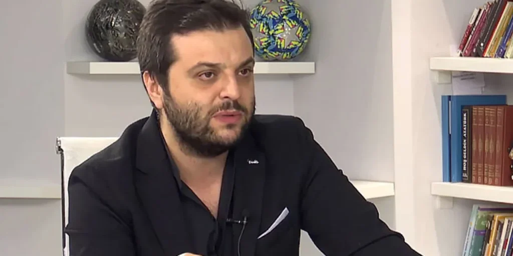 Morto il padre di Candaş Tolga Işık dopo emorragia cerebrale in ospedale