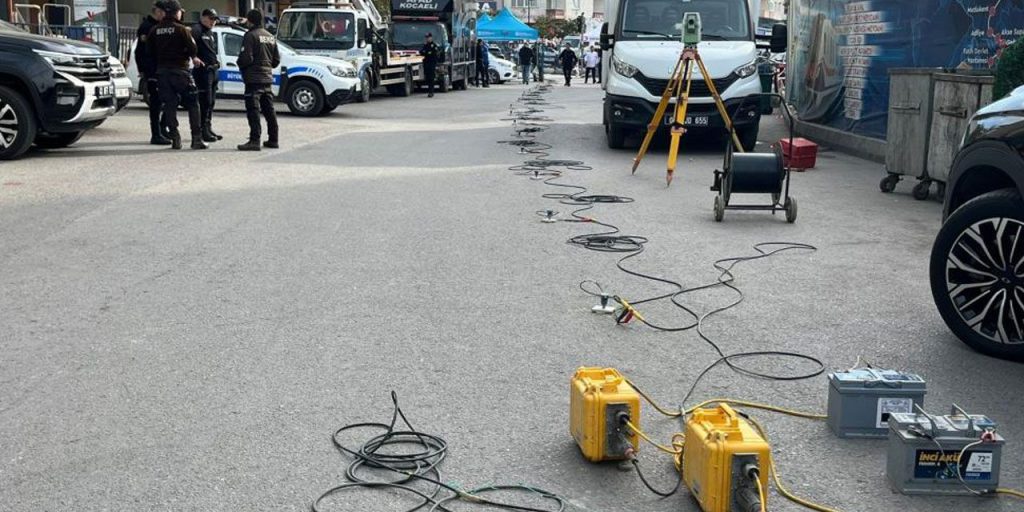 Crollo di un edificio a Gebze: indagine approfondita sulla stabilità del terreno per prevenire futuri disastri