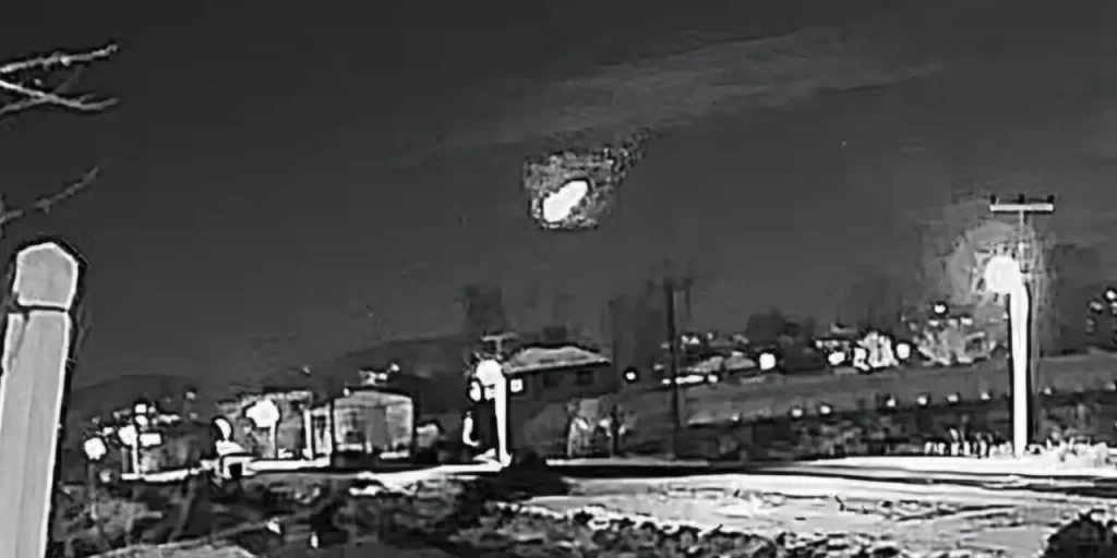 Meteorite cade a Samsun: evento registrato in tempo reale senza danni