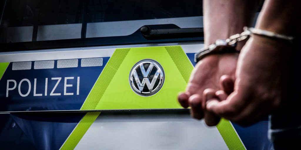 Donna uccisa a Gelsenkirchen: la polizia arresta il presunto autore dell'aggressione e la comunità locale chiede giustizia e sicurezza