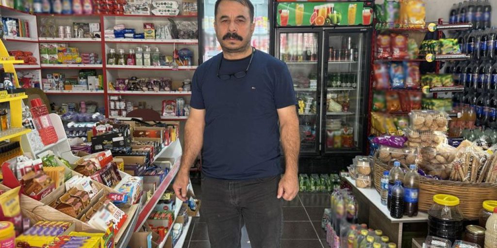 Atto di generosità a Hatay: un benefattore anonimo cancella i debiti di 30 famiglie colpite dal terremoto