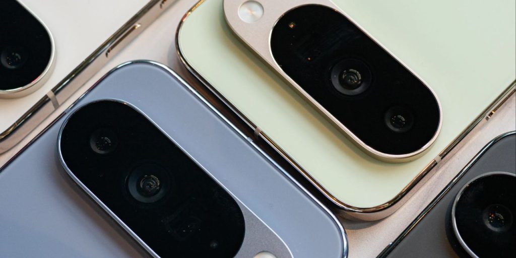 Google'dan gizli test! Henüz çıkmamış telefon 15 kişiye emanet