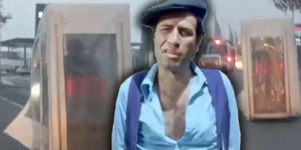 Conducente di Malatya copre la moto elettrica con pannelli da armadio, ricordando scena di Sakar Şakir