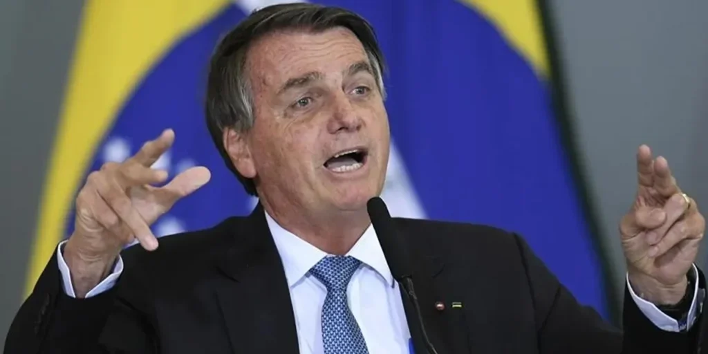 Lula annuncia l'arresto di Bolsonaro: sarà detenuto in una stanza di 12 metri quadrati