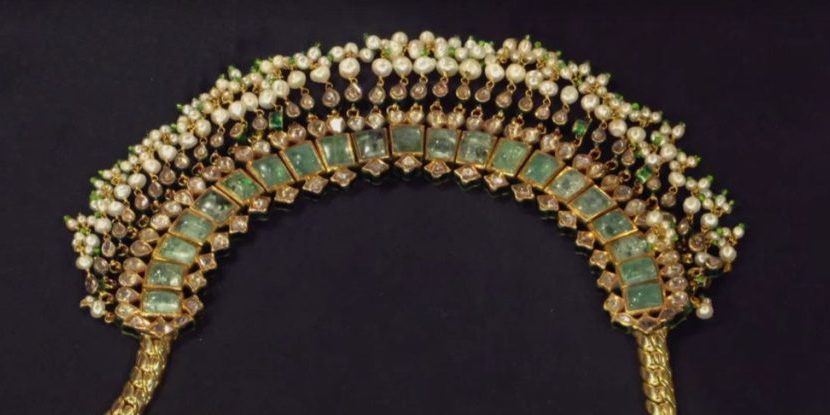 Prezzo del collier esotico a Bares für Rares sale improvvisamente