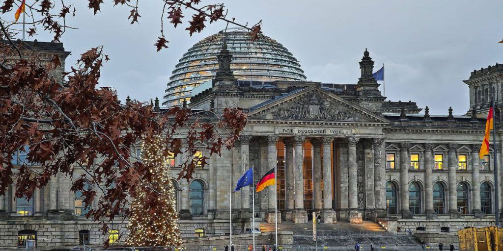 Germania accusa Russia di attacco informatico al sistema di controllo del traffico aereo e convoca l’ambasciatore