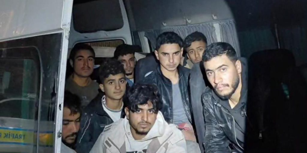 Operazione di sicurezza a Hatay: 10 migranti clandestini arrestati e un organizzatore catturato