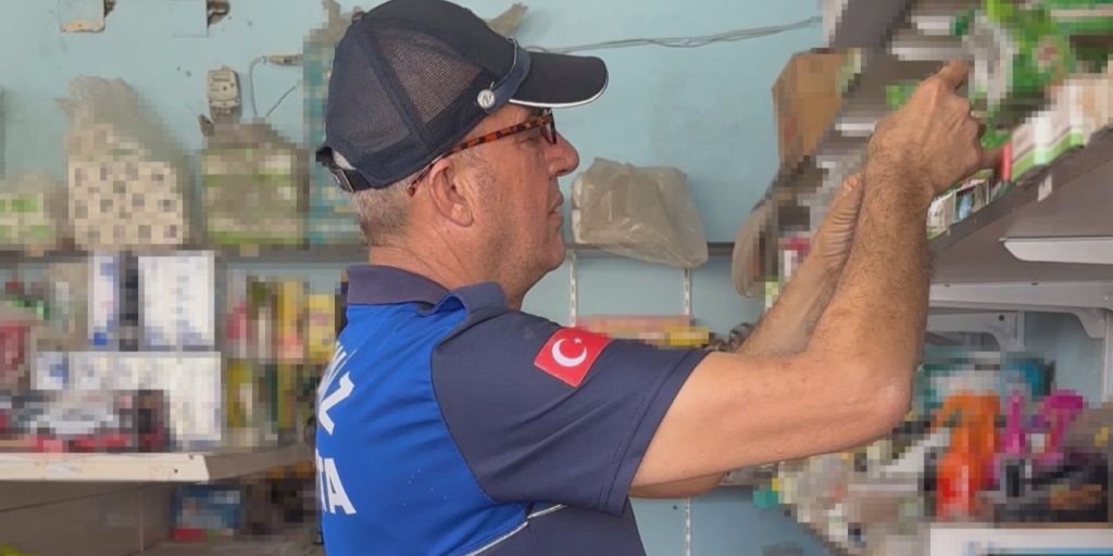 Hepsi çocuklara satılıyordu! Market raflarında 2022 tarihli gıdalar ele geçirildi