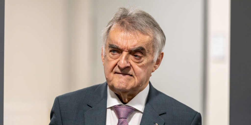 Cancellazione dei Mercatini di Natale in Renania Settentrionale-Vestfalia: Reazioni e Preoccupazioni per l'Economia Locale