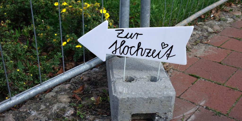 Matrimonio in NRW: la sposa ricoverata in ospedale dopo un gioco che ha causato confusione