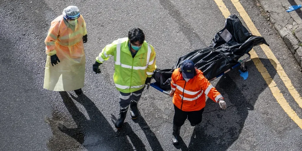 Incendio a Tai Po, Hong Kong: 94 morti in un complesso di otto appartamenti