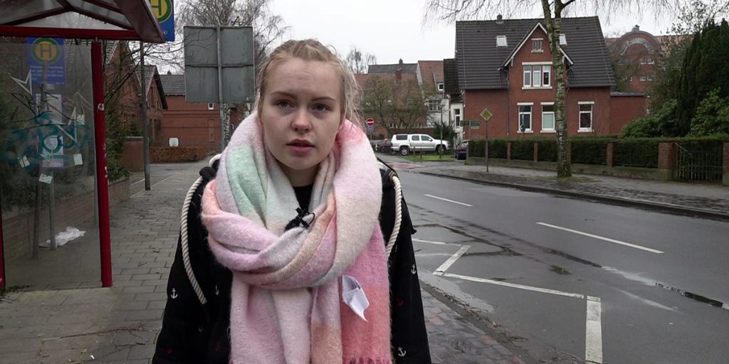 Cindy, beneficiaria del Bürgergeld, si sente stressata per le difficoltà di occupazione