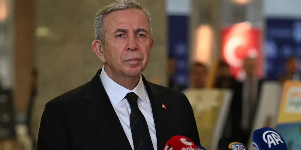 Ministero dell'Interno avvia indagine su Mansur Yavaş e Nevzat Uzunoğlu per presunte irregolarità nelle spese per concerti