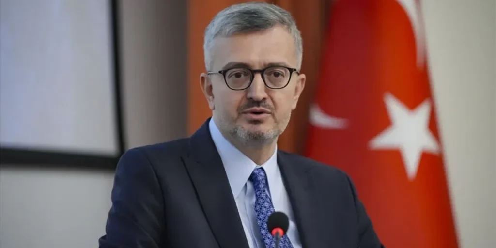 Burhanettin Duran respinge le affermazioni di Özgür Özel come infondate e diffamatorie