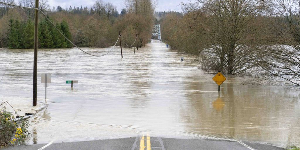 Alluvioni in USA e Canada: migliaia di evacuazioni in corso