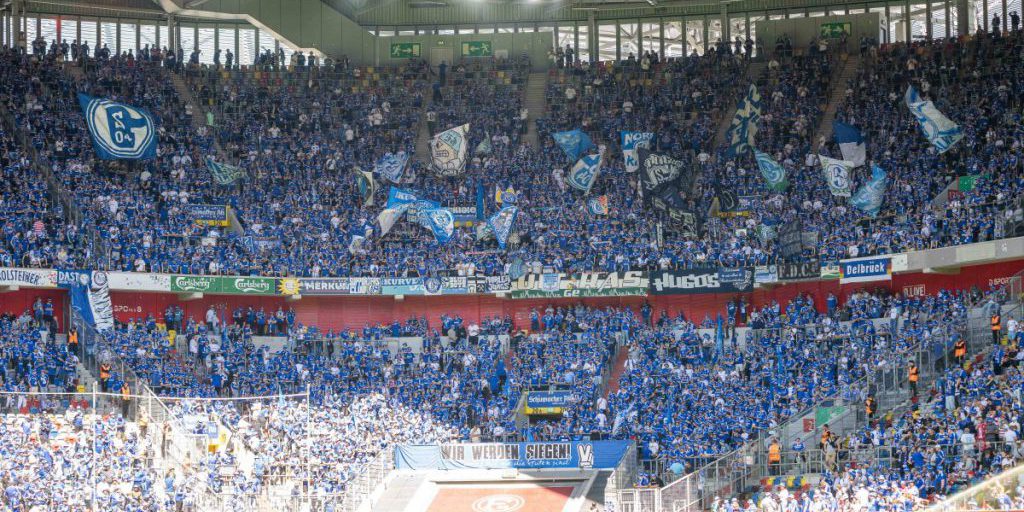 Schalke 04: i tifosi dei Knappen alimentano la nuova ondata di successo