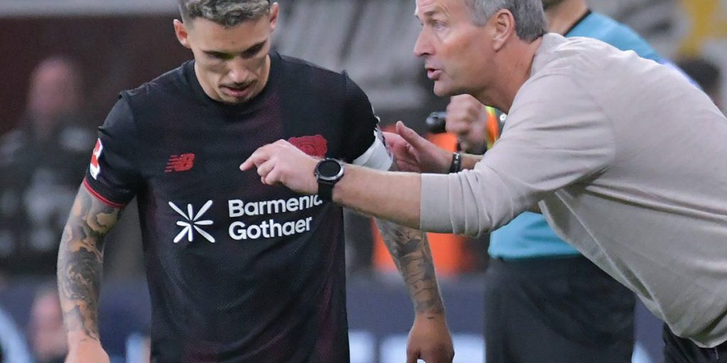 Bayer Leverkusen in crisi: l'allenatore Hjulmand deve rinunciare a una risorsa chiave