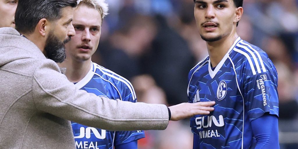 FC Schalke 04 prepara un giocatore per la Bundesliga