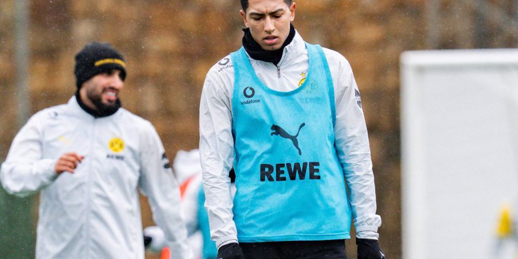 Rumore di trasferimento: Jobe Bellingham potrebbe lasciare il Borussia Dortmund