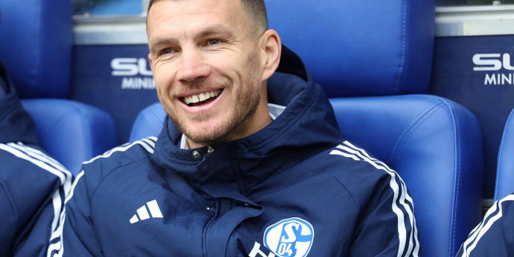 FC Schalke 04 acquista Edin Džeko: valore del trasferimento ancora non divulgato
