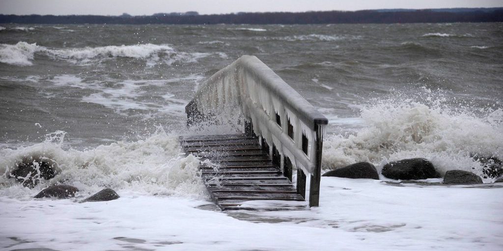 Uomo trovato morto nel Mar Baltico in condizioni di freddo intenso