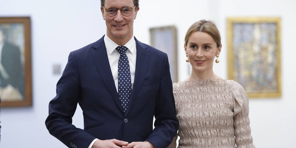 Hendrik Wüst annuncia l’arrivo di un secondo figlio tramite messaggio nascosto su Instagram