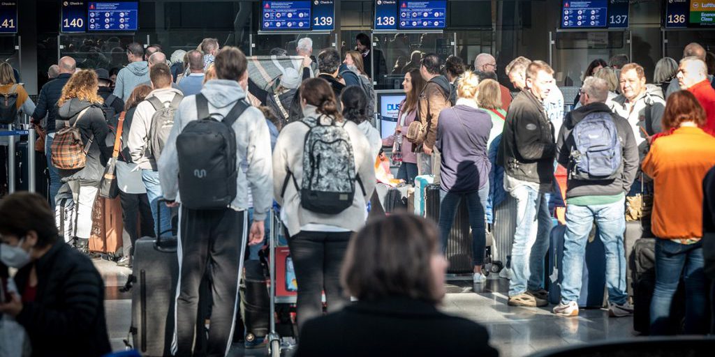 Großer Andrang zu Herbstferien in NRW am Flughafen Düsseldorf erwartet – Polizei mit wichtigem Hinweis