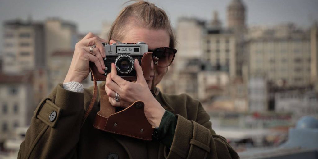 Turisti in Rivolta ad Antalya: Il Divieto di Fotografia che Sta Scuotendo la Città Turca