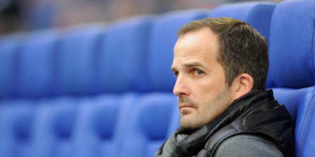 Il ritorno dell'ex allenatore del Schalke dopo una deludente uscita